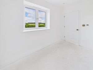 Bedroom- click for photo gallery